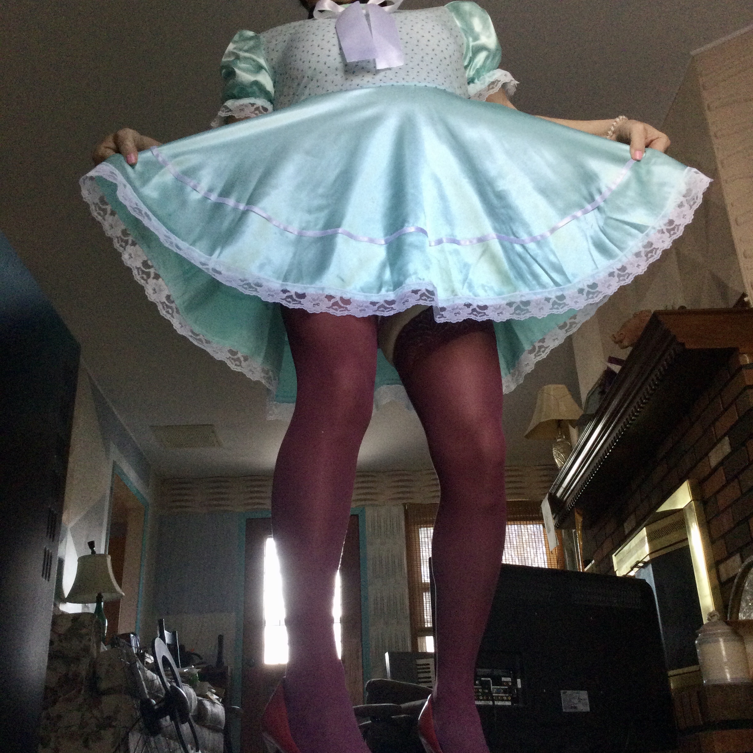 new sissy dress (1/1)