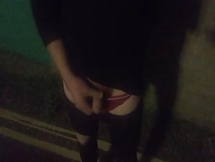 Young CD Wanking in the Cold